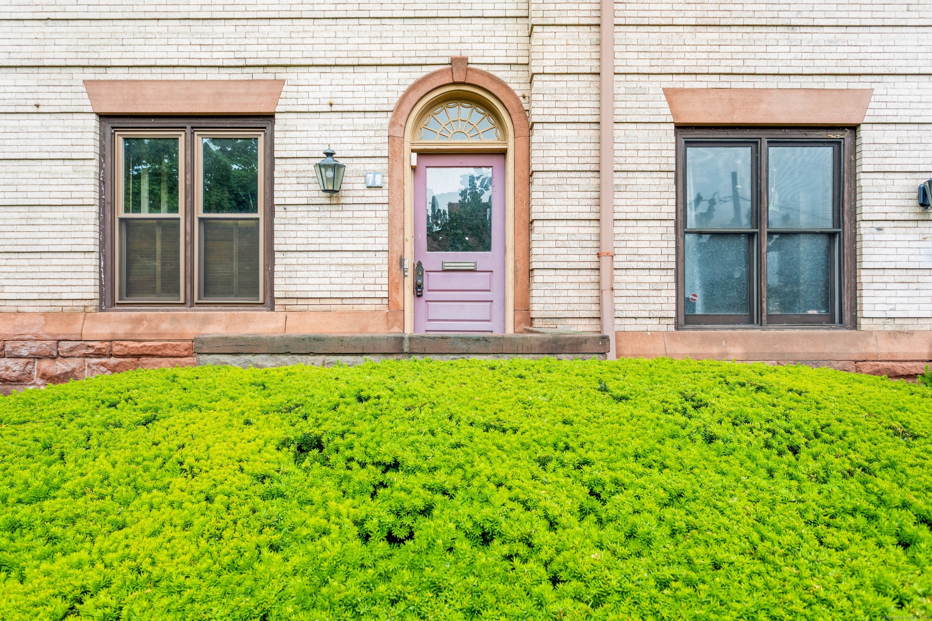 Property Photo: 71A Imlay Street 71A CT 06105