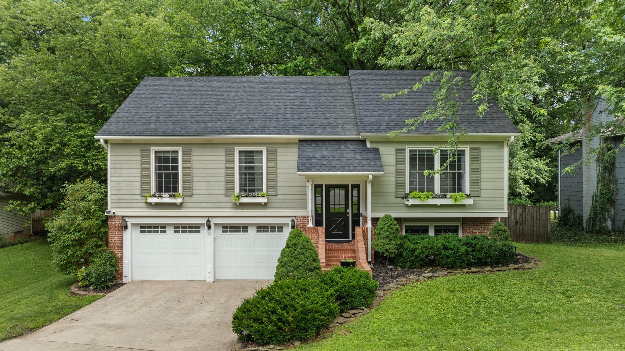 Property Photo: 915 S Mission Circle MO 65809