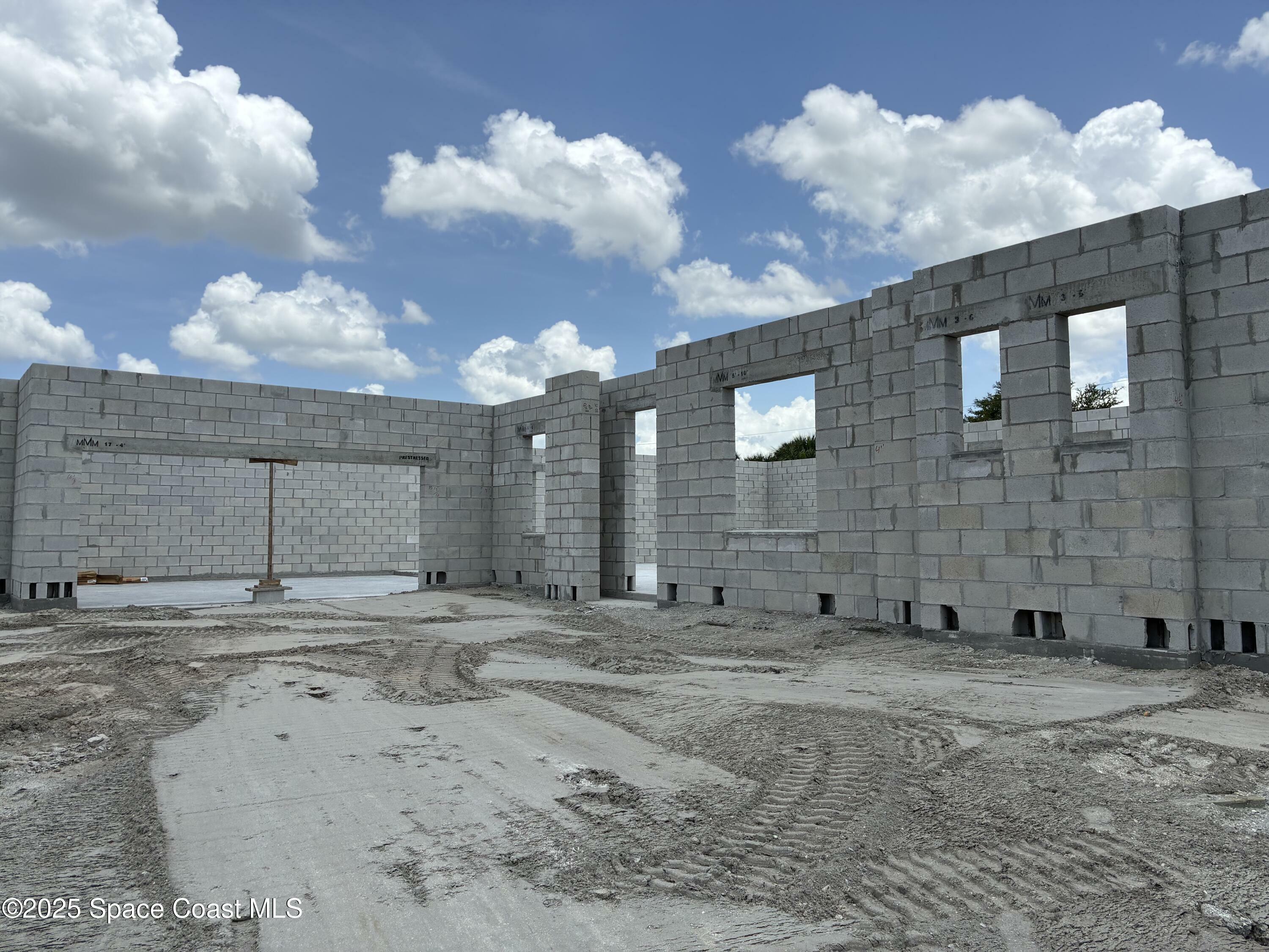 Property Photo: 534 Mimosa Street SW FL 32908