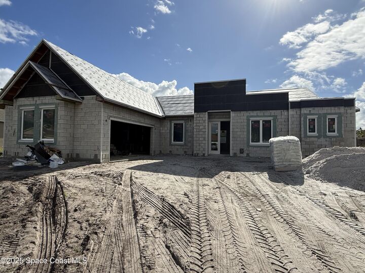 Property Photo: 534 Mimosa Street SW FL 32908