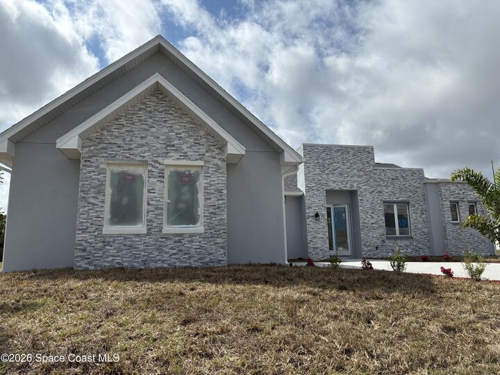 Property Photo:  534 Mimosa Street SW  FL 32908 