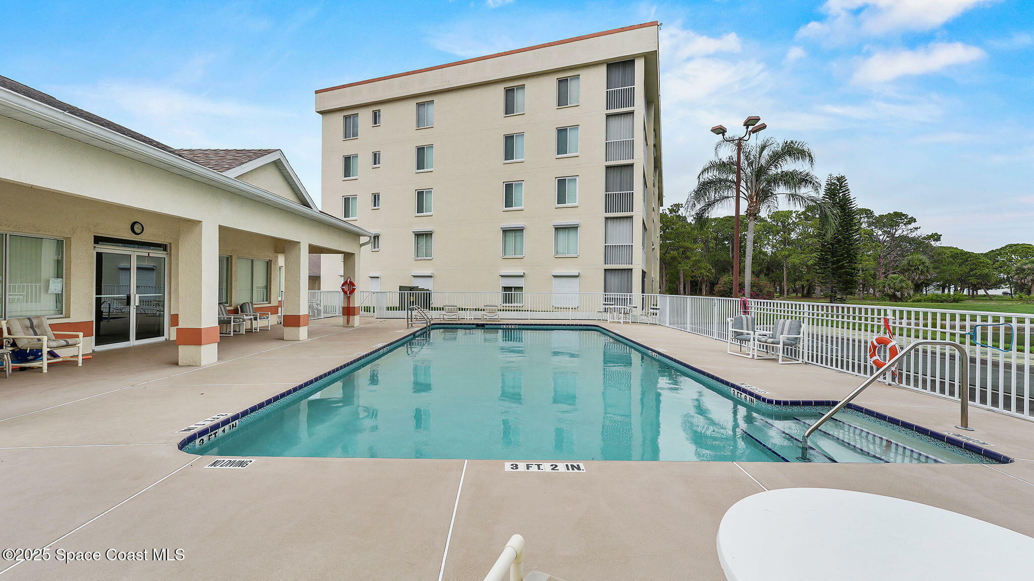 Property Photo: 1420 Huntington Lane FL 32955