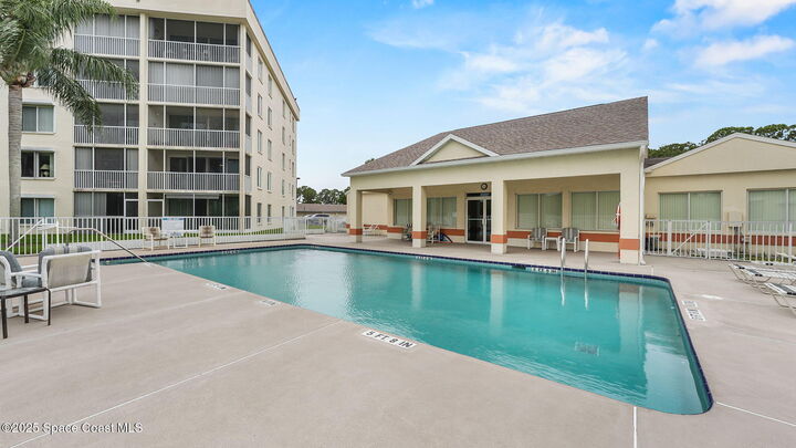 Property Photo:  1420 Huntington Lane  FL 32955 