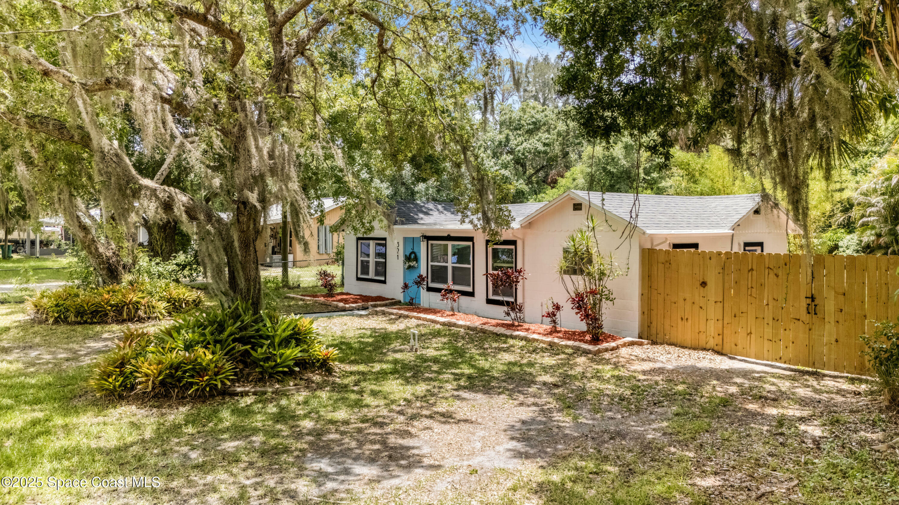 Property Photo: 321 Sagamore Street FL 32904