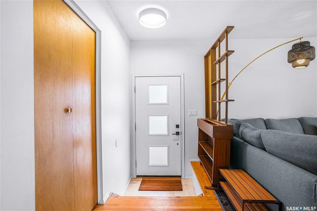 Property Photo: 270 East Place SK S7J 2X9