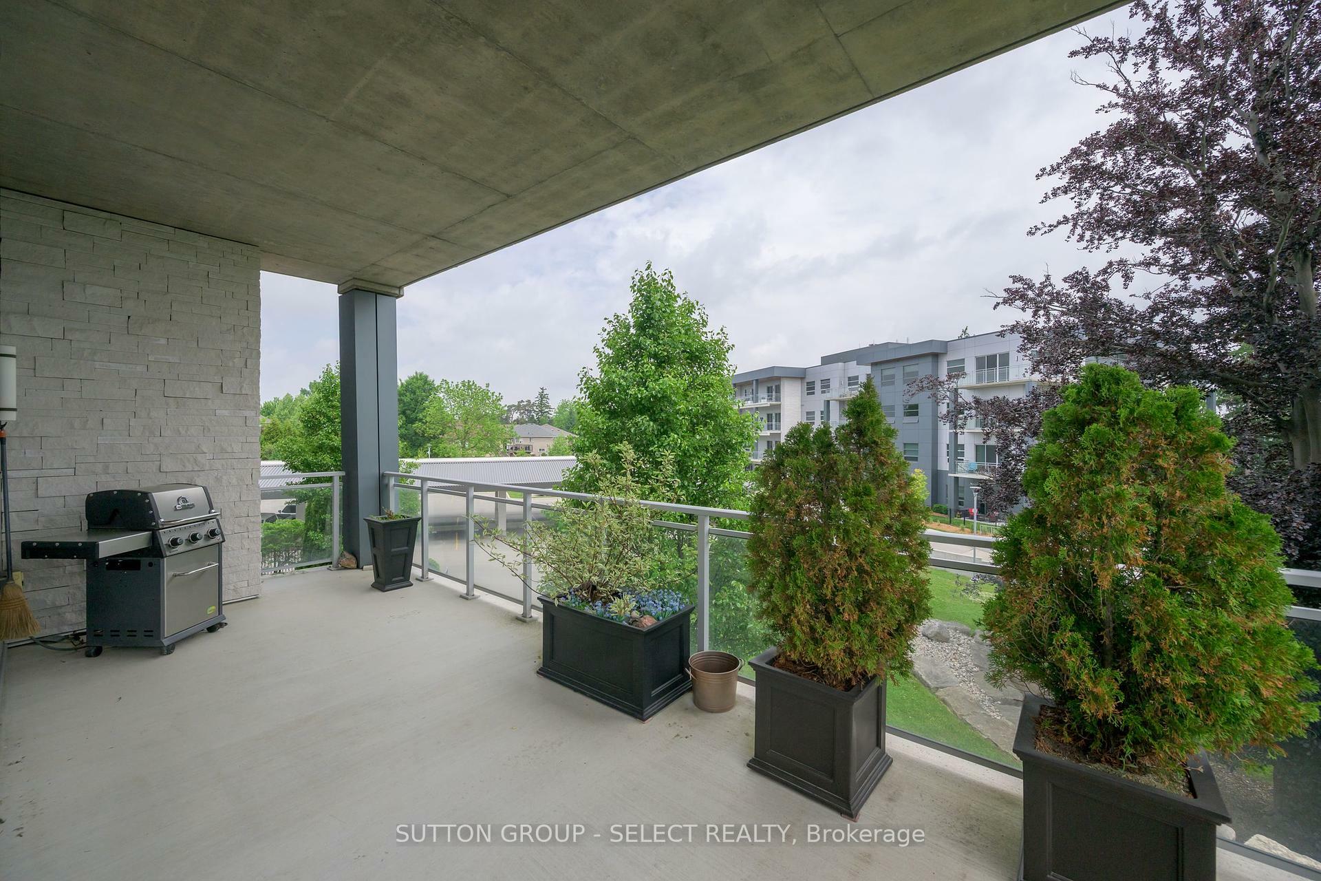 Property Photo: 1705 Fiddlehead Place 209 ON N6G 5M6