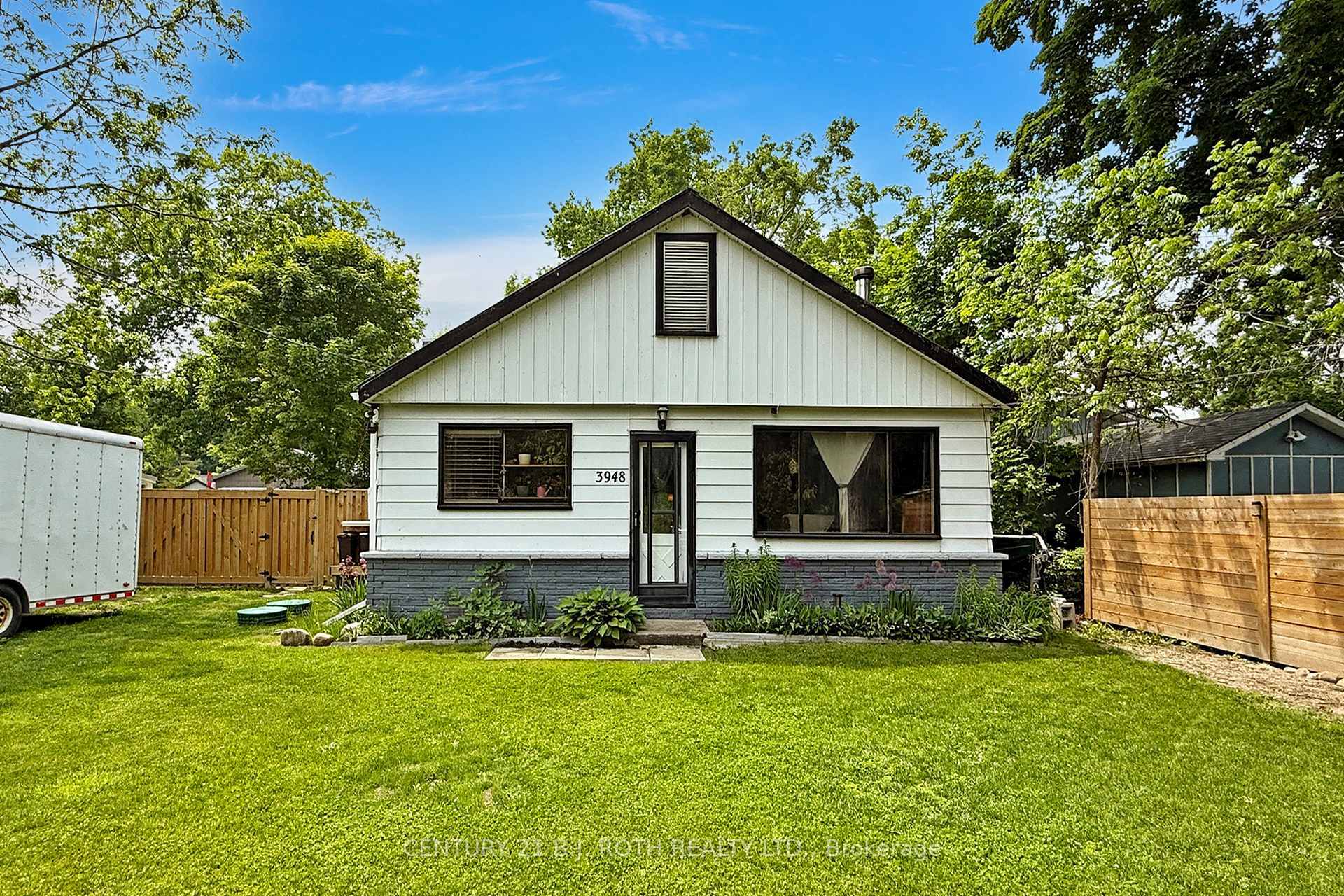 Property Photo: 3948 Alderly Avenue ON L9S 2M2