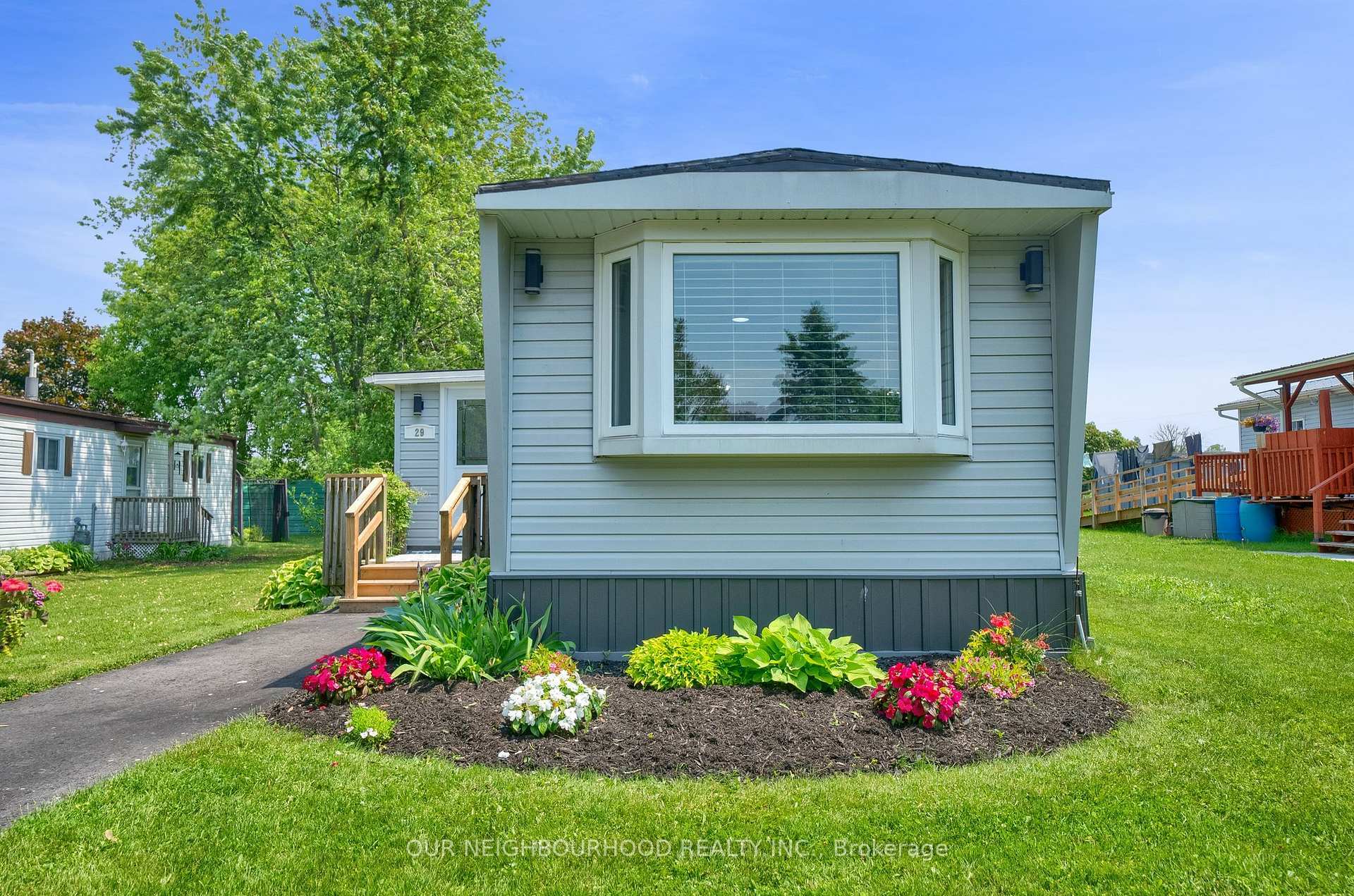 Photo de la propriété:  29 Hillview Drive  ON K9A 0X1 