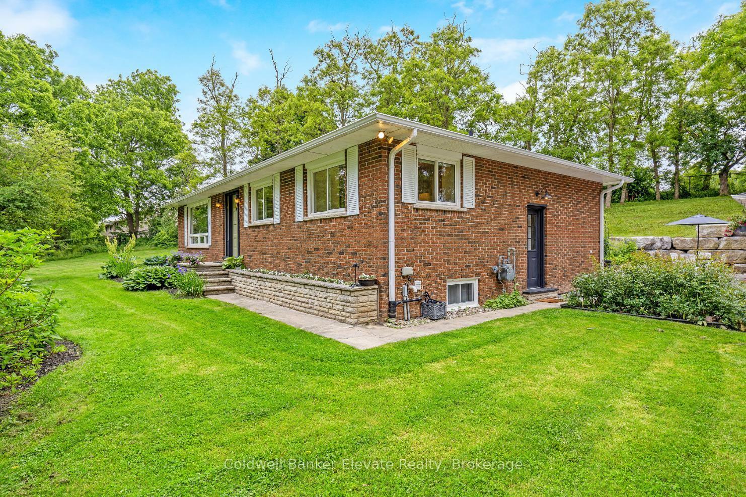 Property Photo:  25 Caroline Street  ON L7G 2J5 