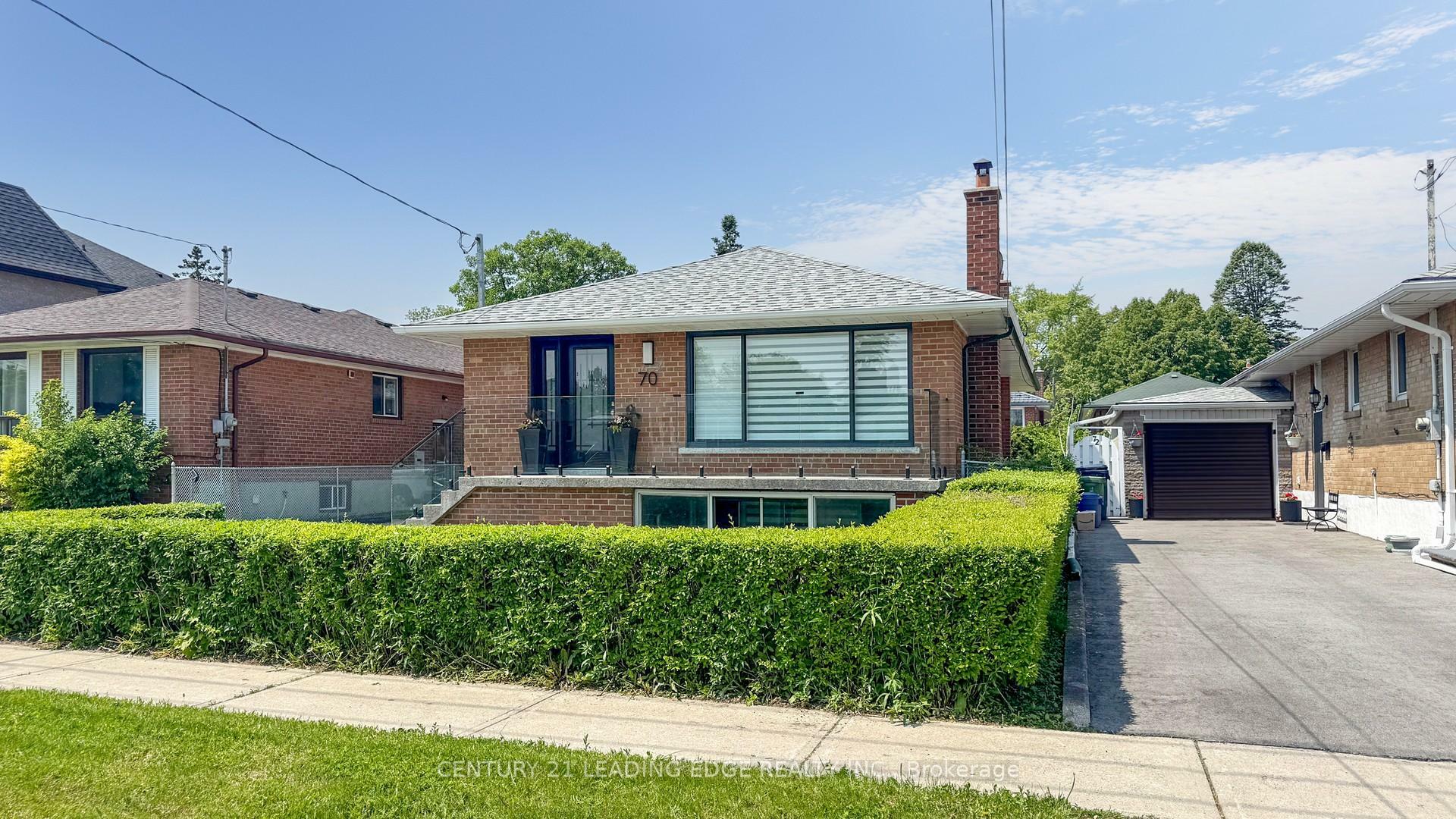 Property Photo: 70 Wexford Boulevard ON M1R 1L3