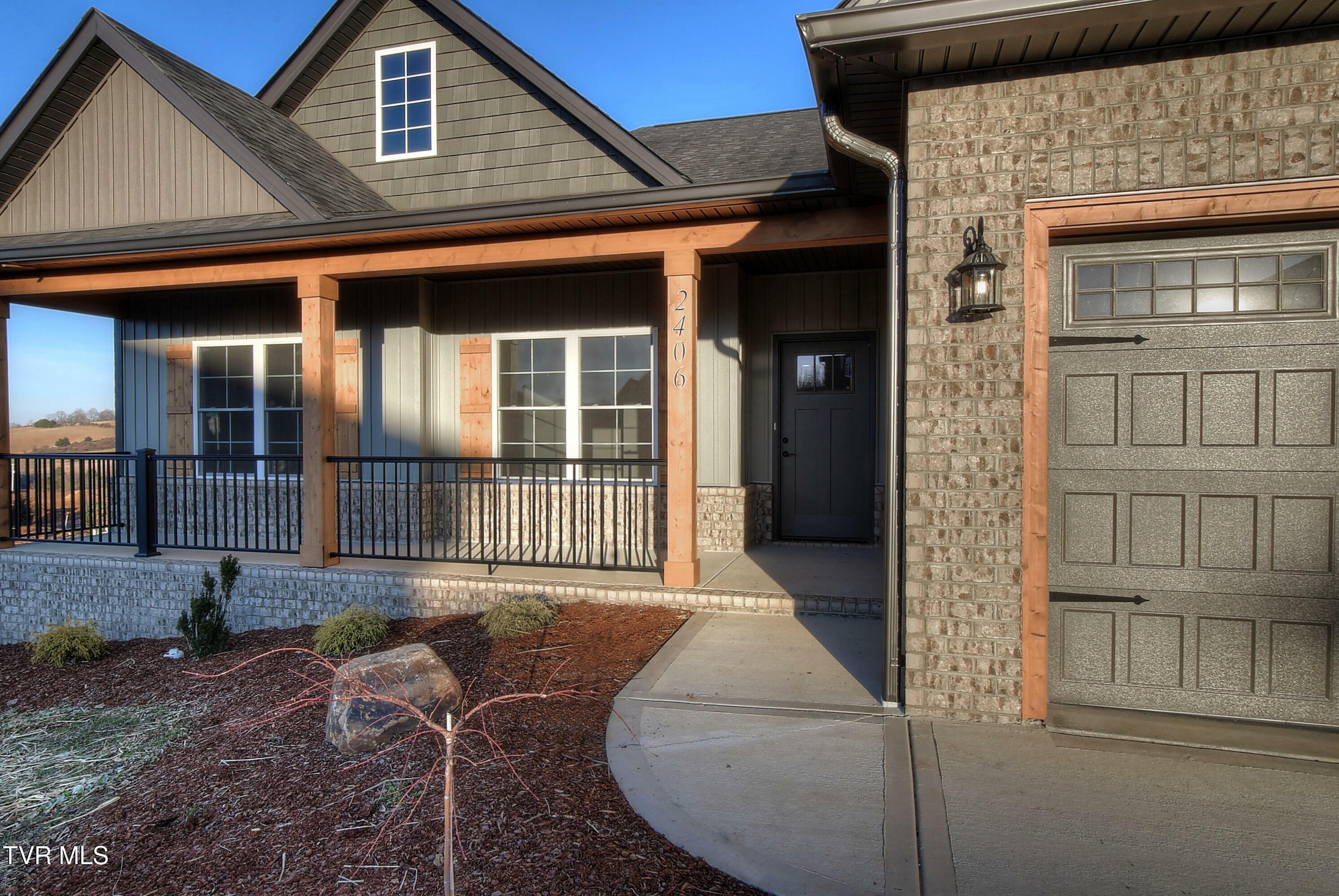 Property Photo: 2406 Haystack Circle TN 37686