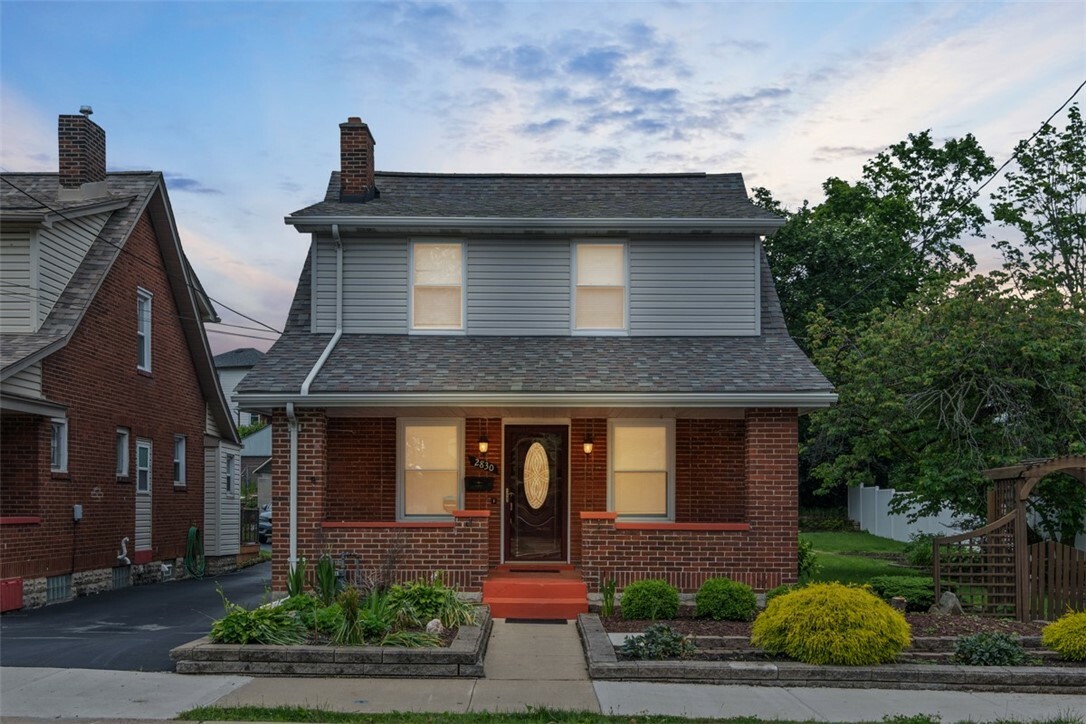 Property Photo: 2830 Castlegate Ave PA 15226