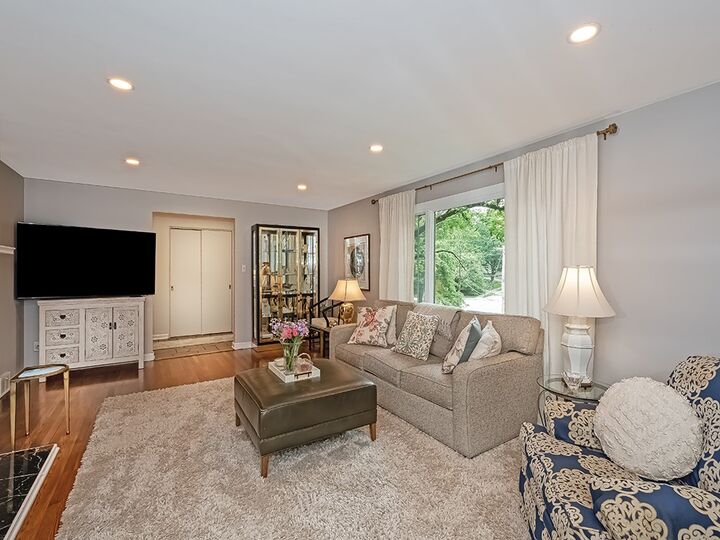 Property Photo:  776 Elm Spring Rd  PA 15243 