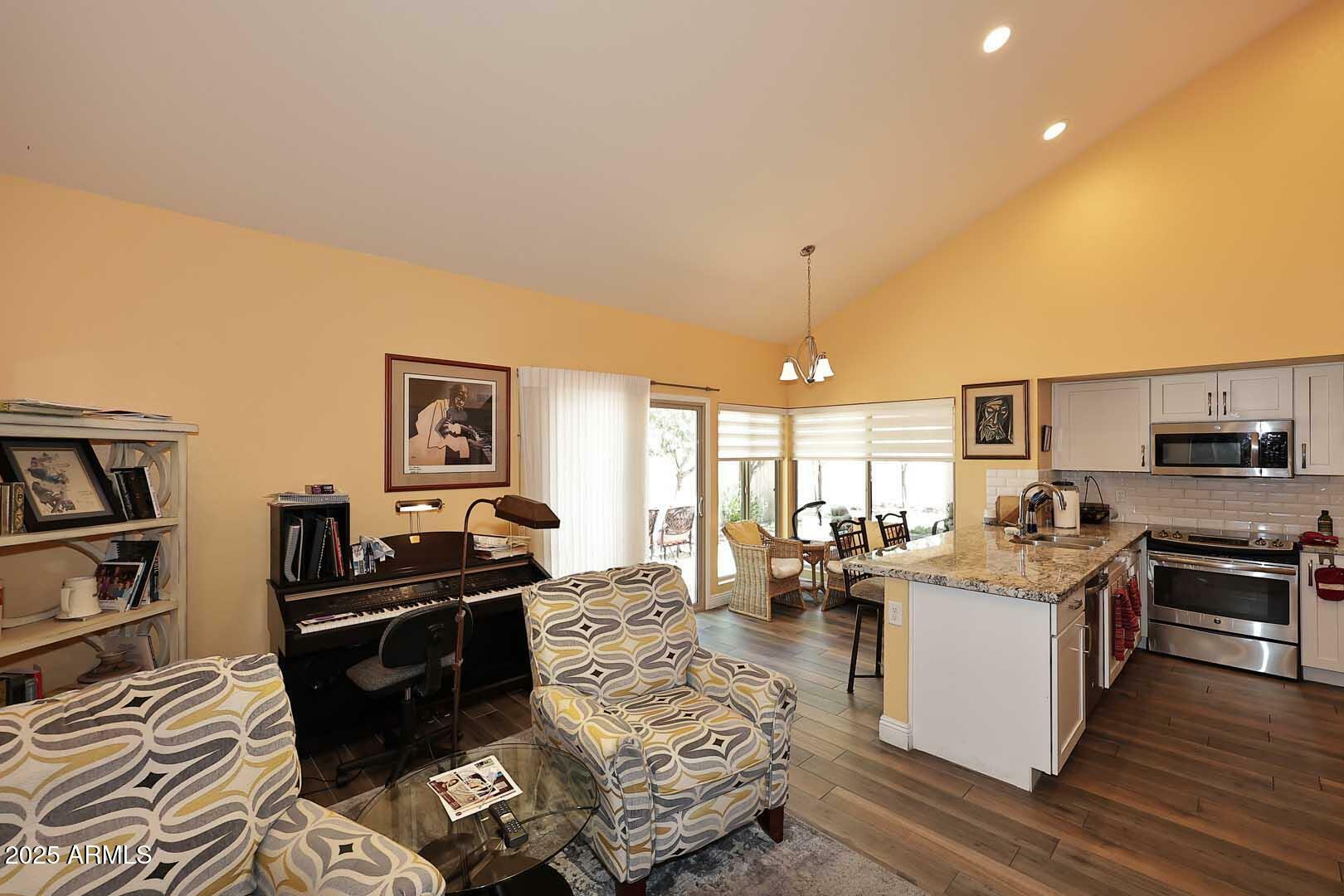 Property Photo: 9235 N 101st Street AZ 85258