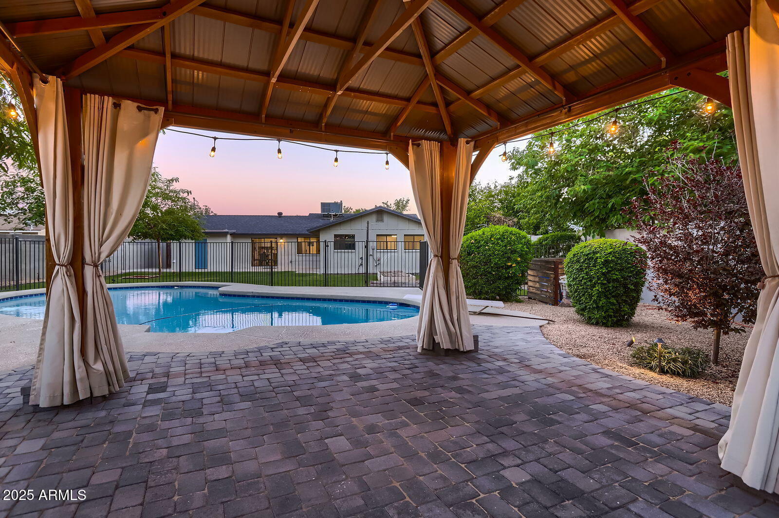 Property Photo:  2518 E Flower Street E  AZ 85016 