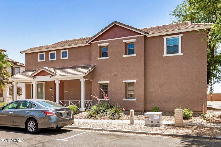 Property Photo: 89 E Palomino Drive AZ 85296