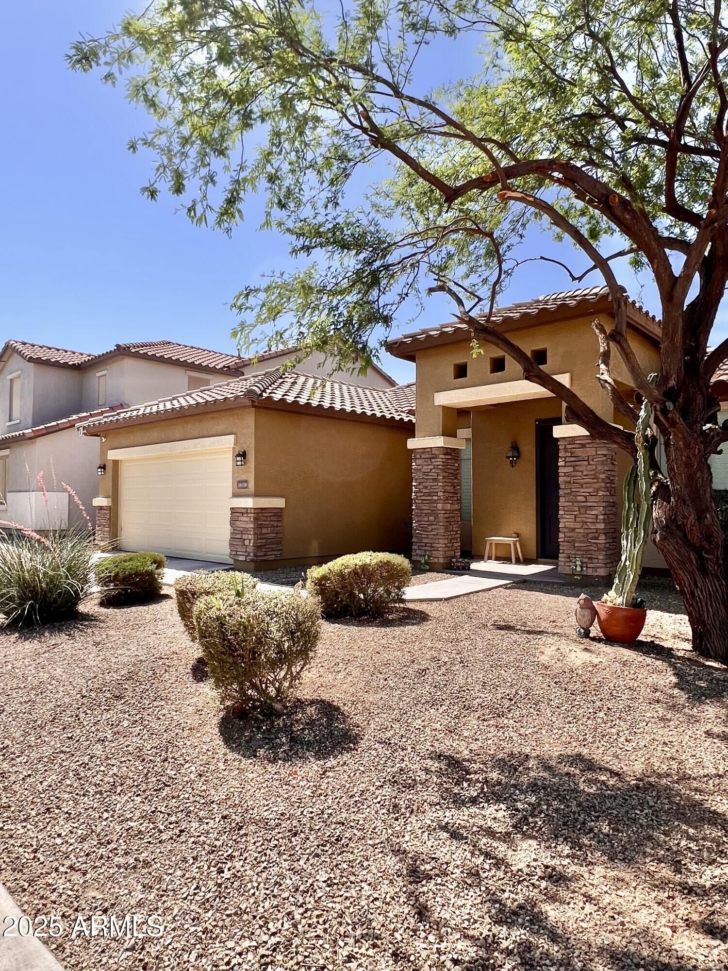 Property Photo:  16559 W Lincoln Street  AZ 85338 