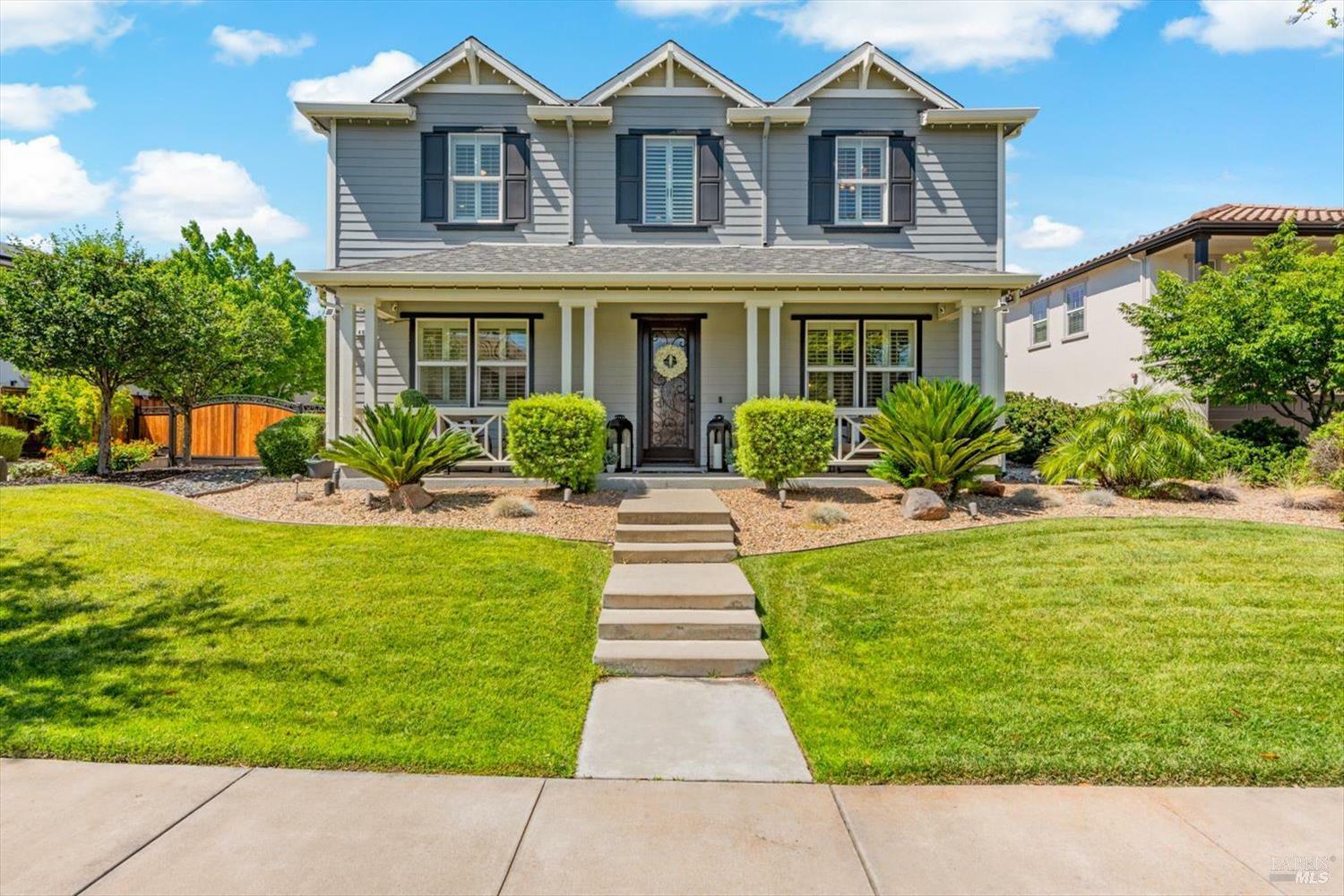 Property Photo:  466 Peacock Way  CA 95688 