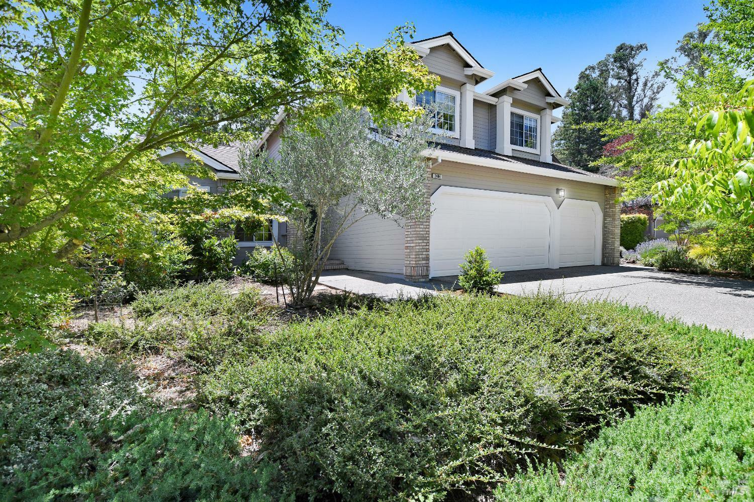 Property Photo: 2484 Shady Creek Court CA 95404