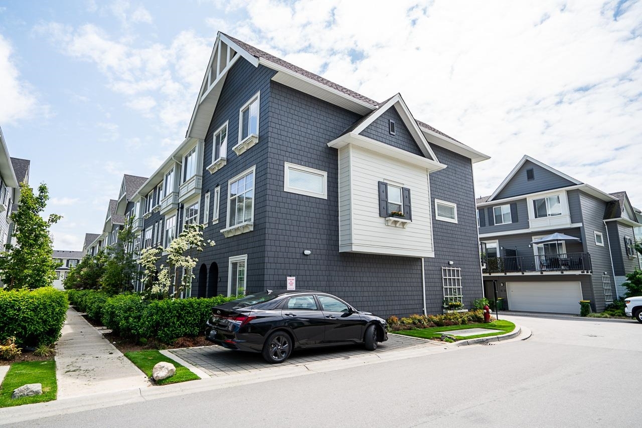 Property Photo: 15778 85 Avenue 32 BC V4N 6W8