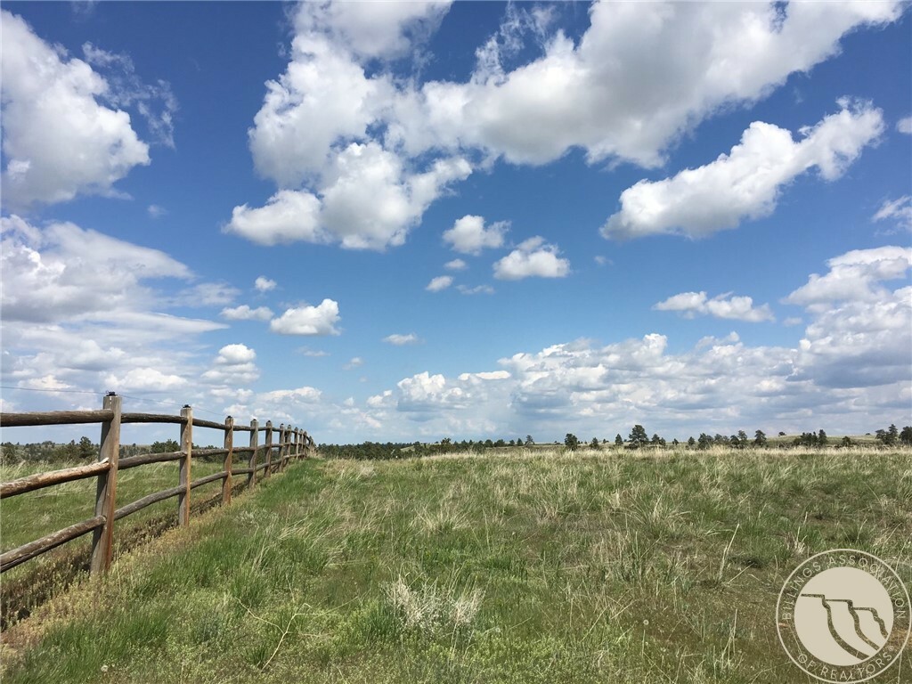 Property Photo: 5001 Mt Hwy 3 MT 59106