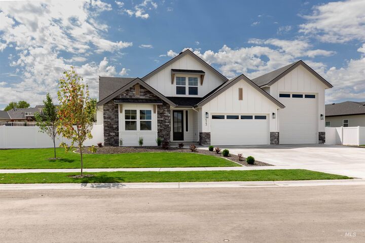Property Photo: 523 E Jarvis Ct. ID 83642