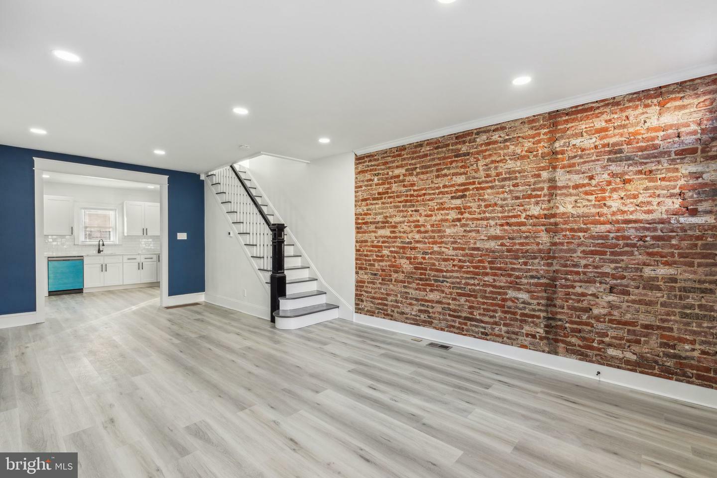 Property Photo: 3287 Edgemont Street PA 19134