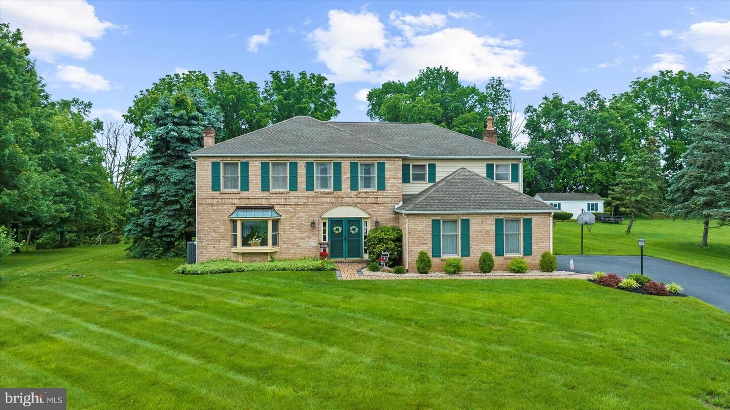 Property Photo: 417 Bow Lane PA 19525