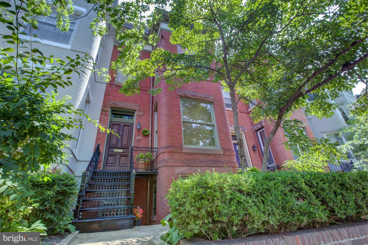 Property Photo: 244 8th Street SE DC 20003