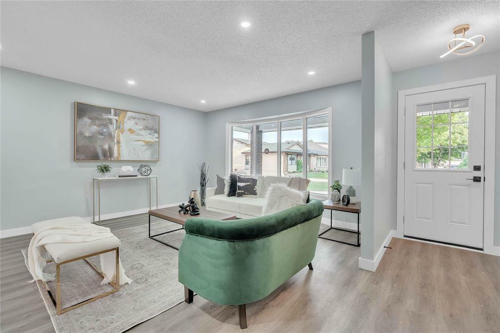 Photo de la propriété: 18 McInnes Place MB R2R 2A3