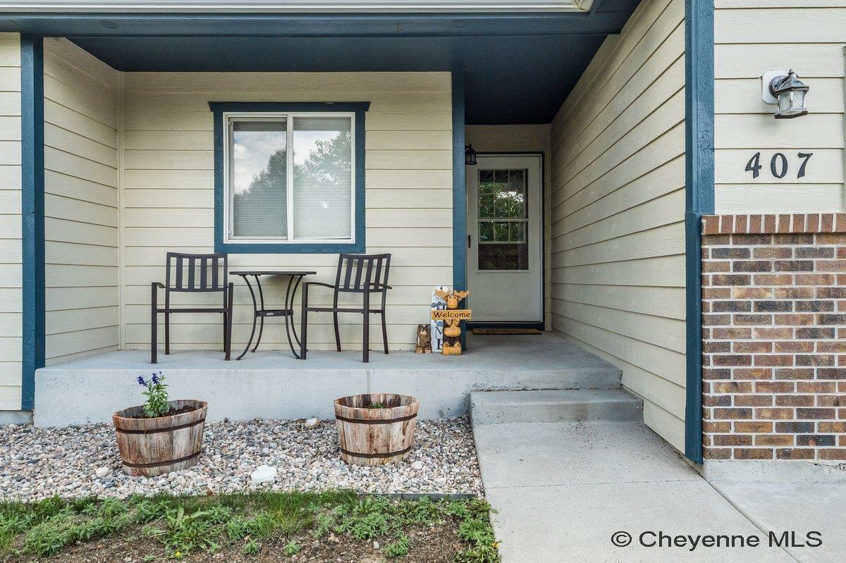Property Photo: 407 Desmet Dr WY 82007