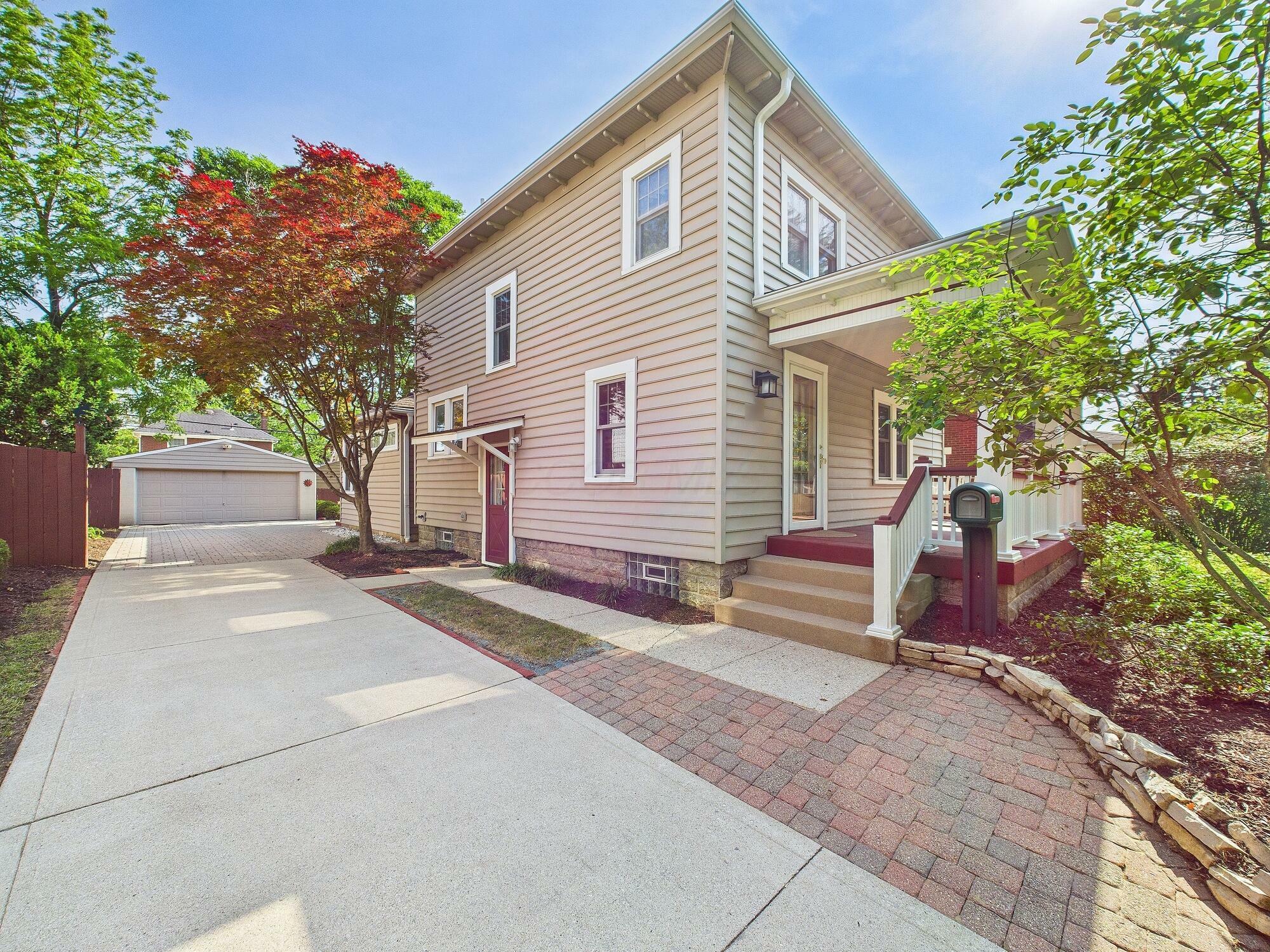Property Photo: 217 Blenheim Road OH 43214