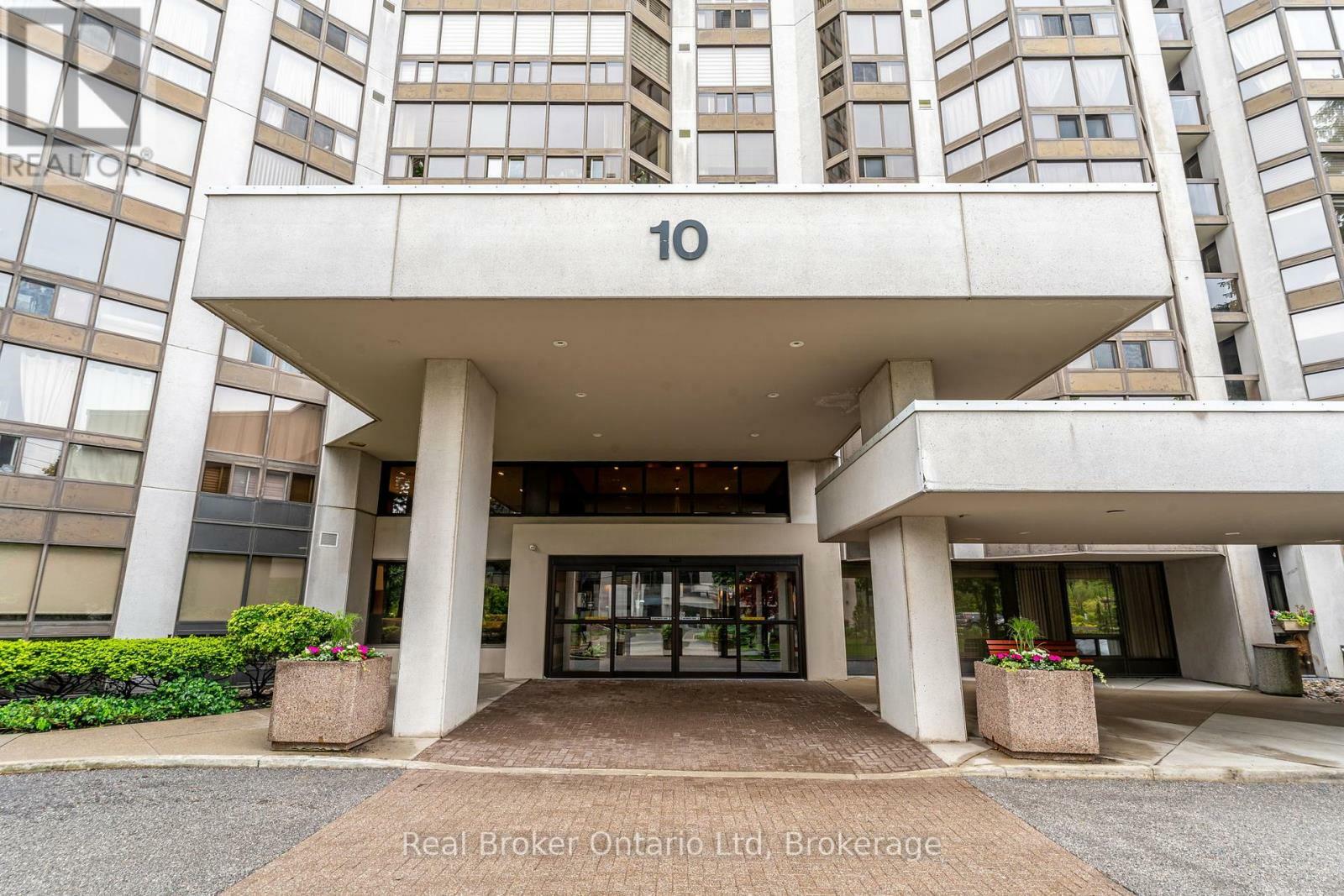 Photo de la propriété: 10 Kenneth Avenue 1109 ON M2N 6K6