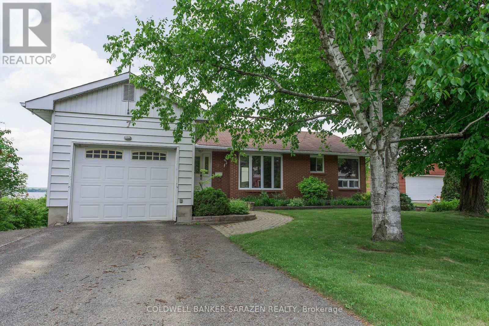 7 Robinson Street  McNab/Braeside ON K7S 3M4 photo