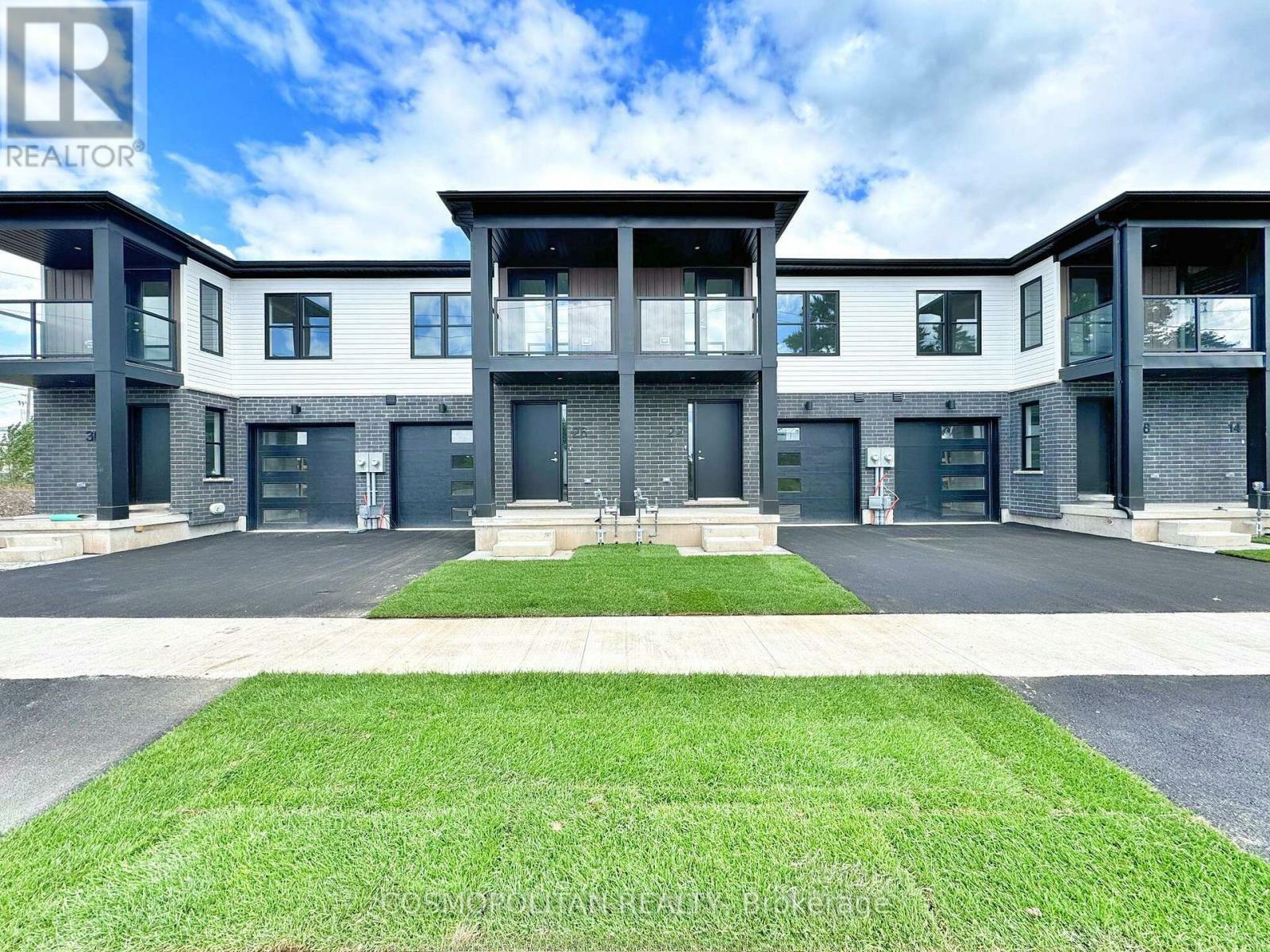22 Marina Place  Welland (Lincoln/Crowland) ON L3B 0N7 photo