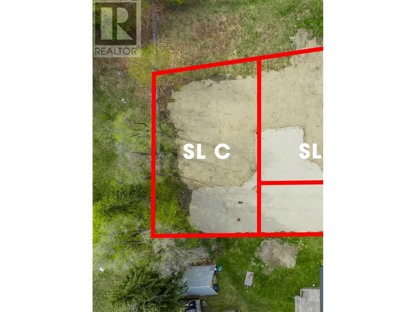 Property Photo:  3-705 Eighth Street East  BC V0E 2S0 