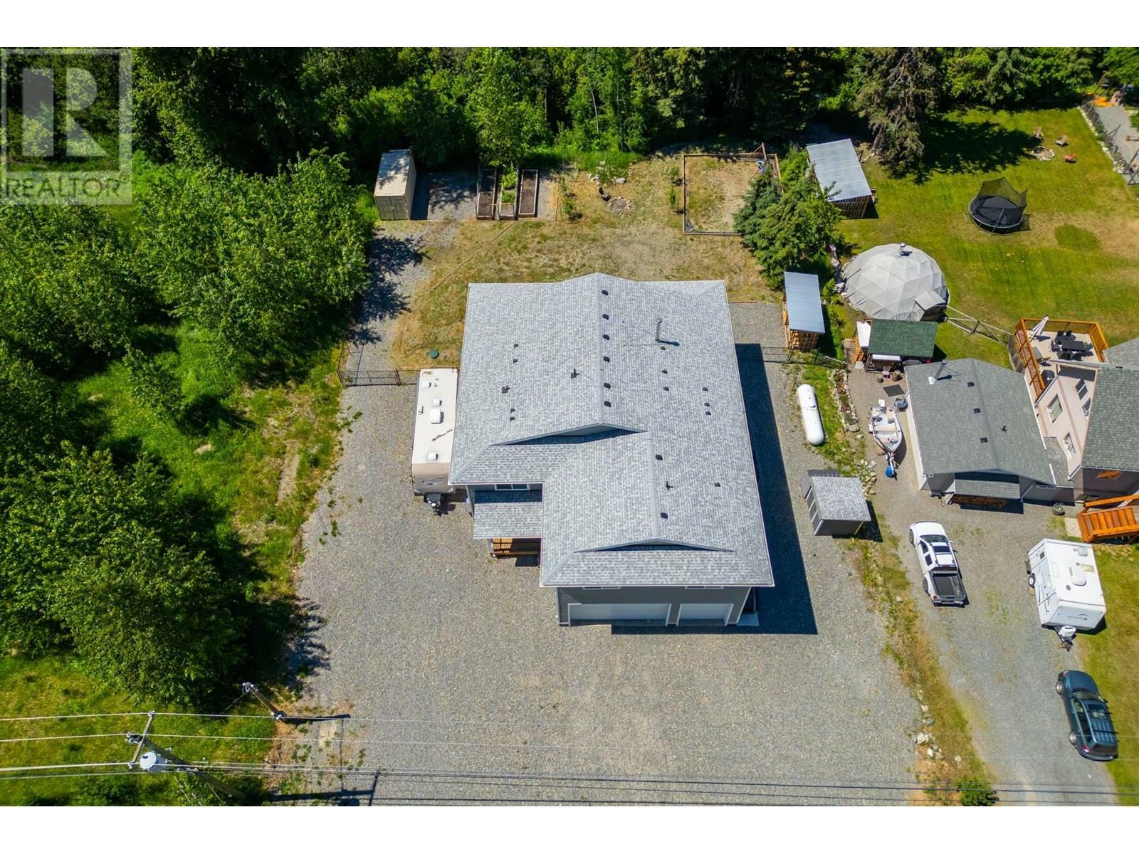 Property Photo: 7149 Cahilty Road BC V0E 1Z1
