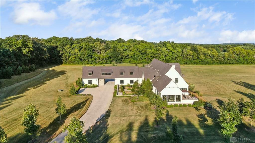 Property Photo: 7940 Bunnell Hill Road OH 45066