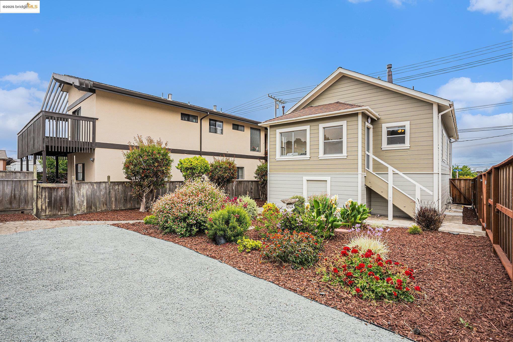 Property Photo: 1546 Elm St CA 94530