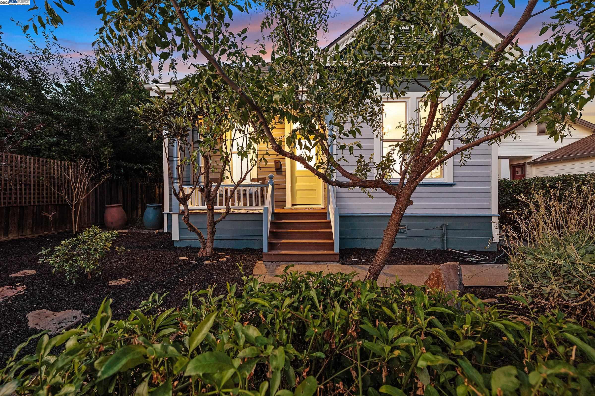 Property Photo: 624 N 17th St CA 95112
