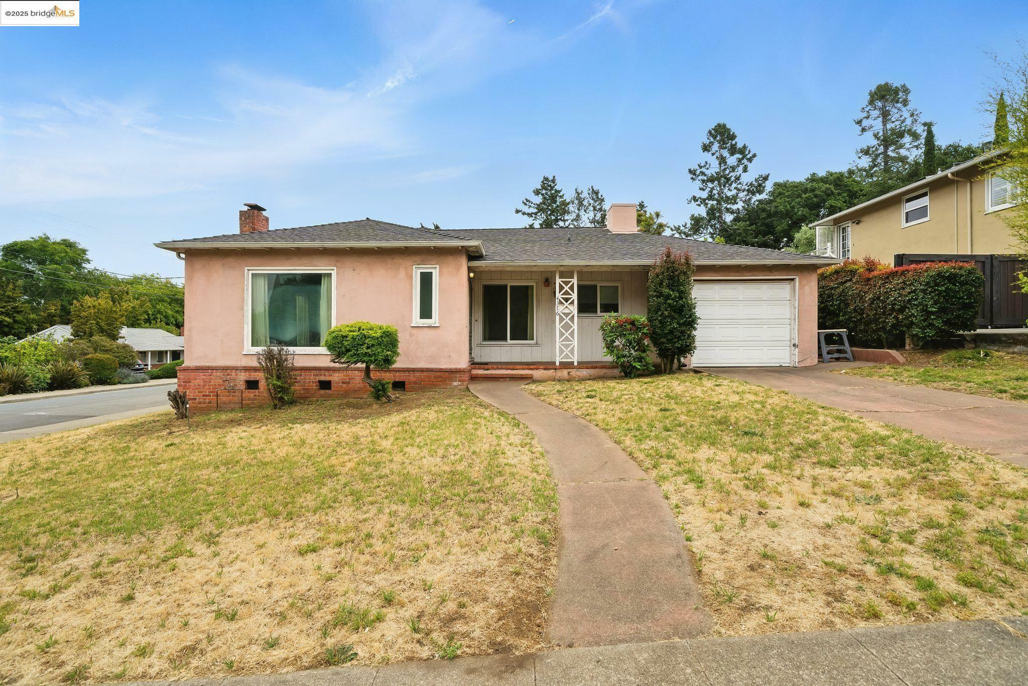 Property Photo: 4376 39th Ave CA 94619