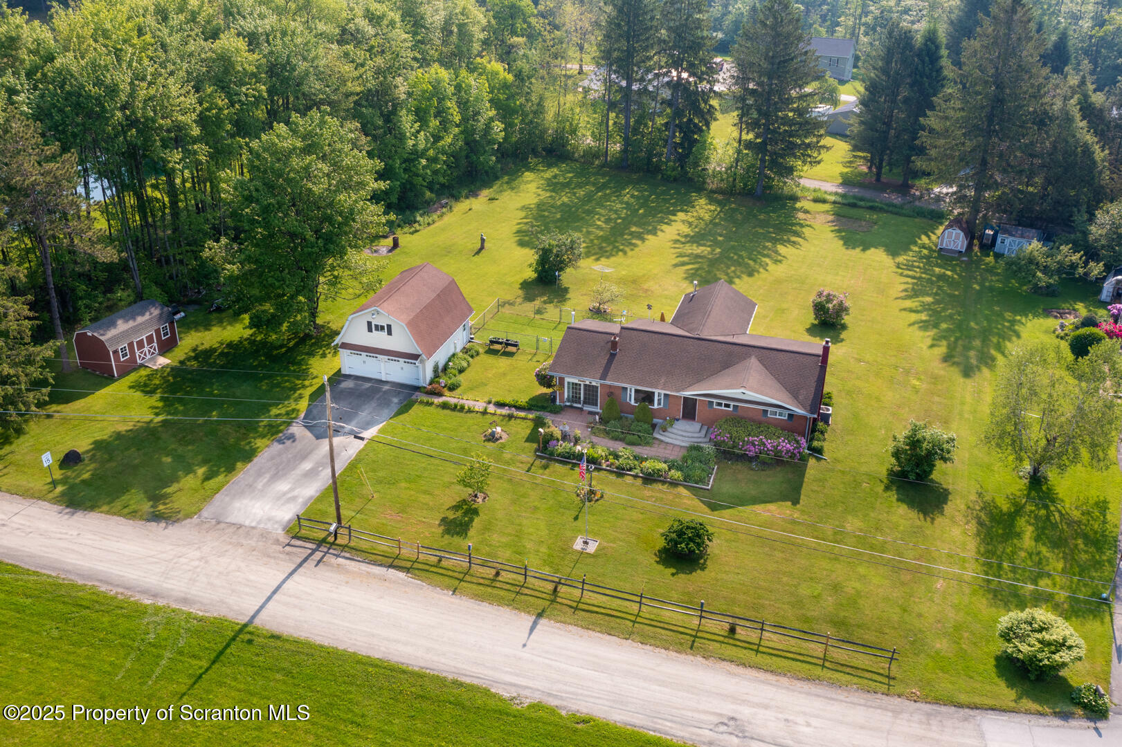 Property Photo: 126 Raylean Road Road PA 18801