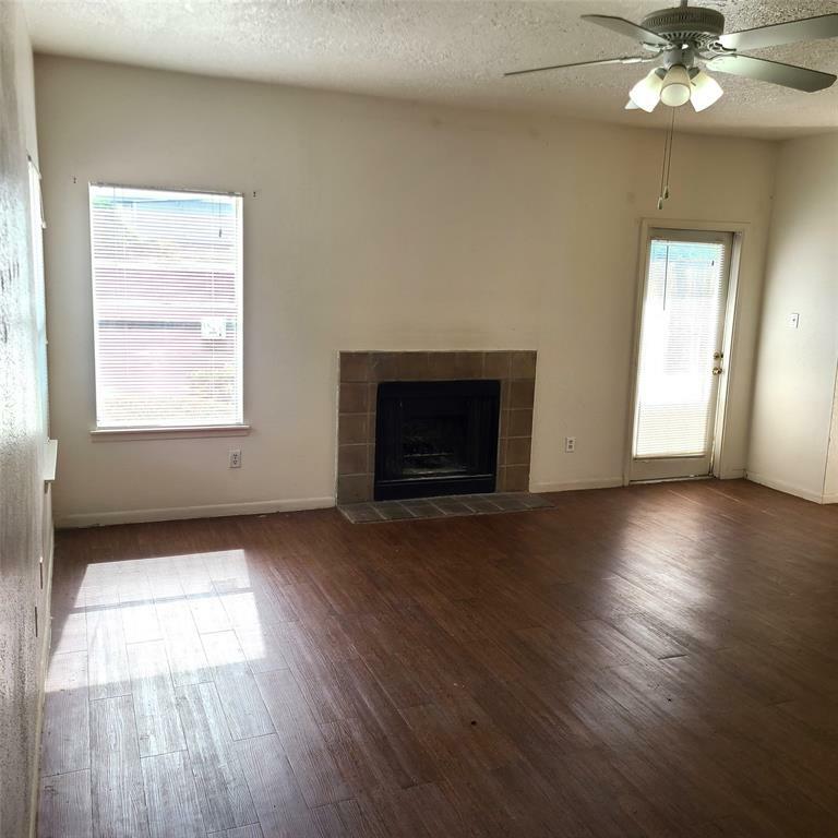 Property Photo: 2021 Spenwick Drive 511 TX 77055