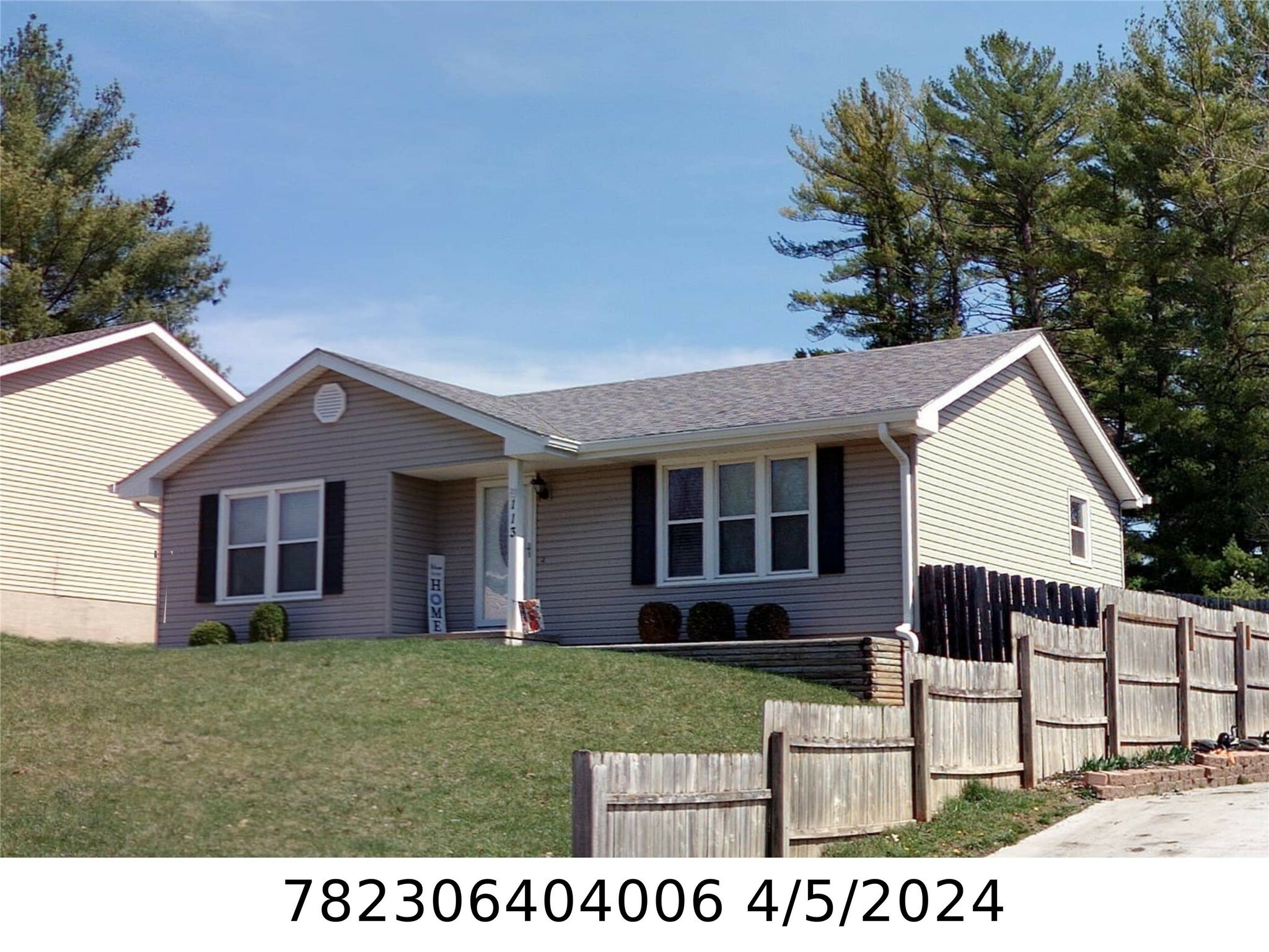 113 E 36th Street  Des Moines IA 50317 photo