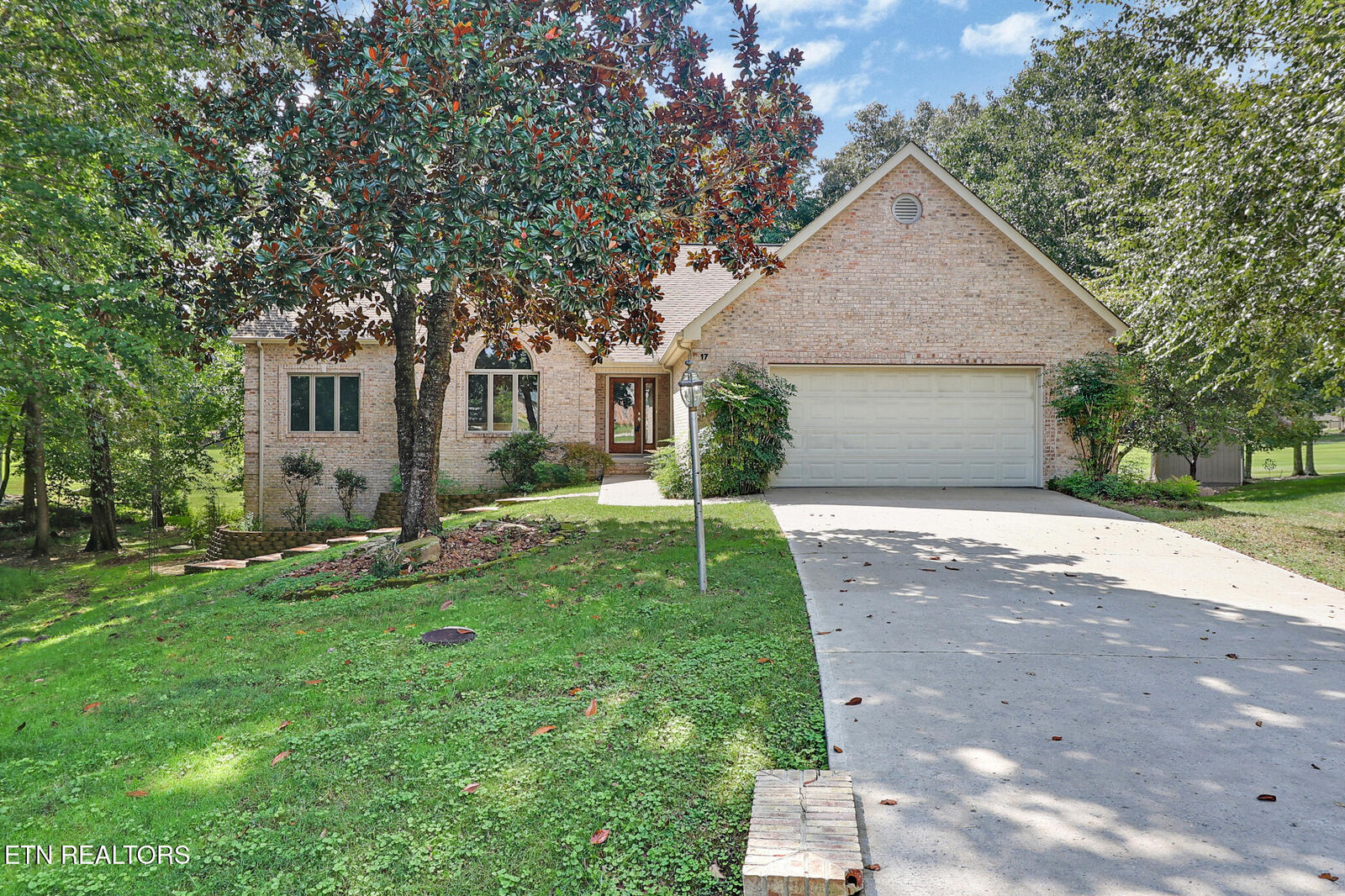 Property Photo: 17 Kenwood Court TN 38558