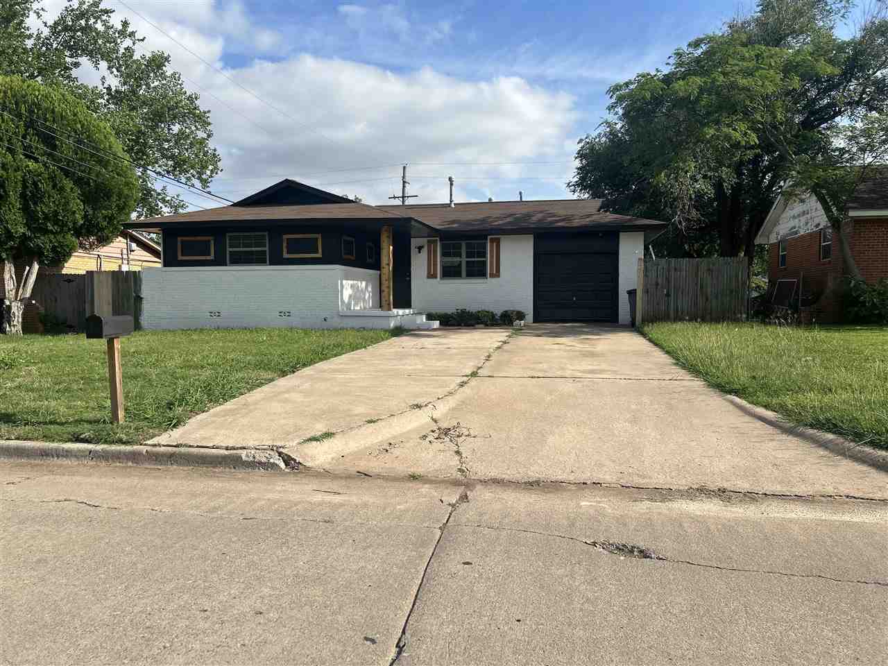5326 NW Columbia  Lawton OK 73505 photo