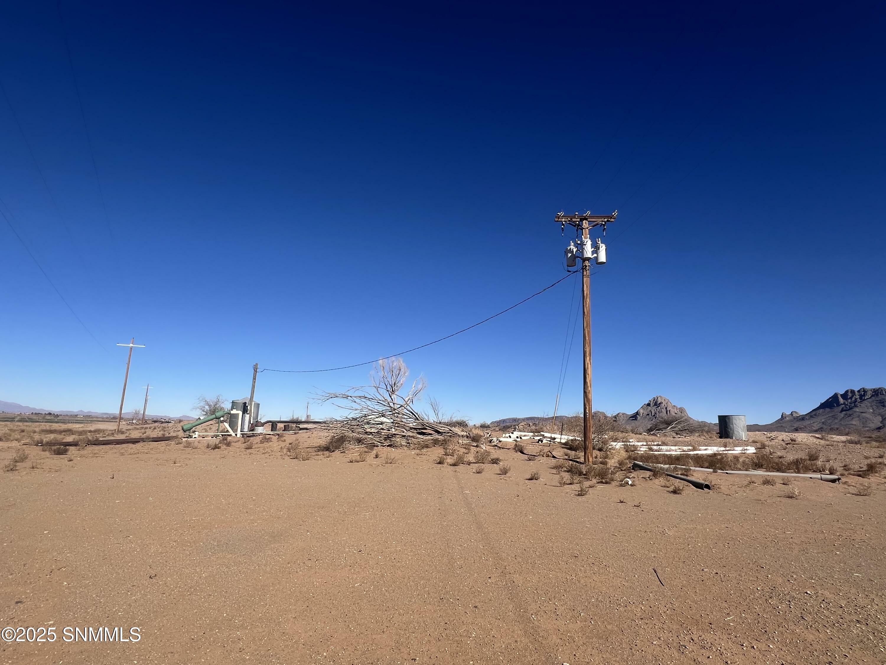 Property Photo:  4789 SE Sunshine Road  NM 88030 