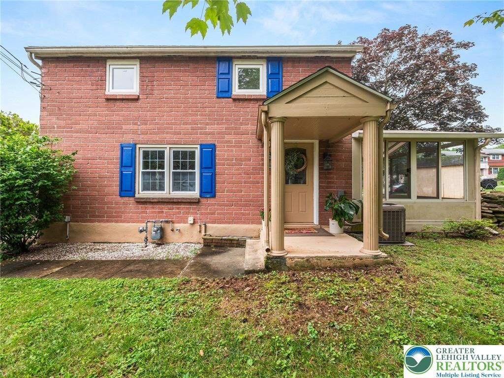 Property Photo: 252 Adrain Street PA 18049