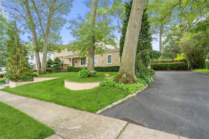 Property Photo:  30 Frankie Lane  NY 11804 