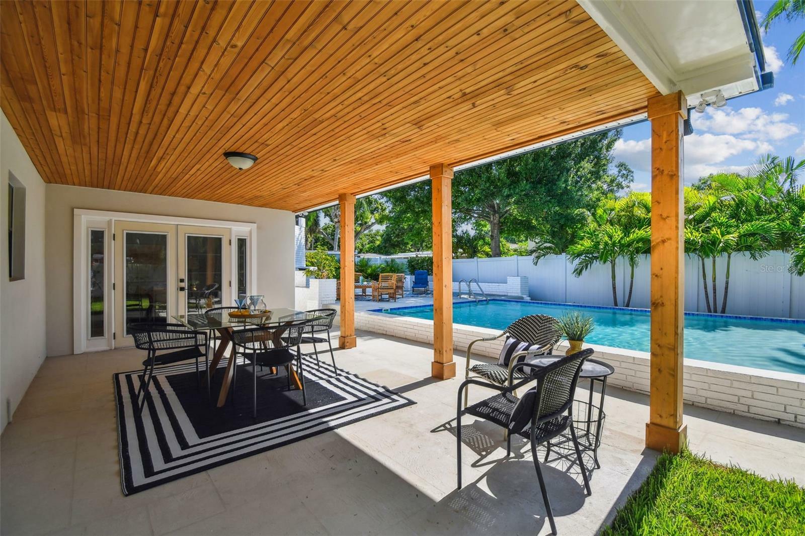Property Photo:  4522 S Hale Avenue  FL 33611 